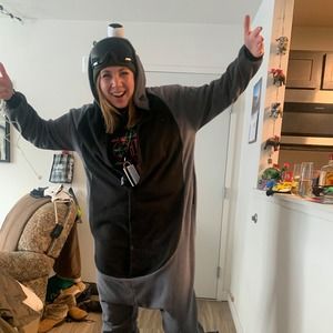 Meet your Posher, Dana